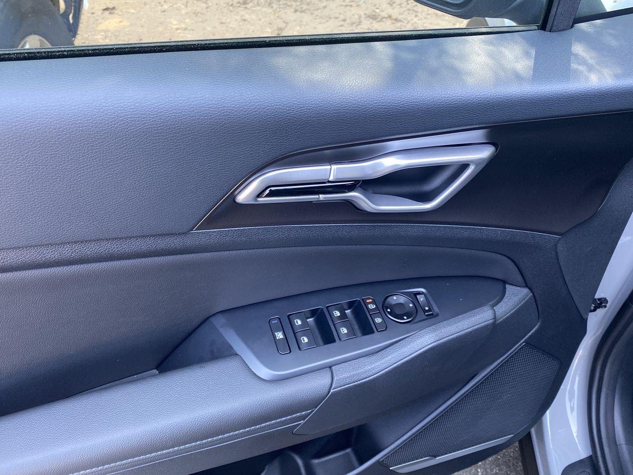 New 2026 Wolf Gray Kia EX image 17