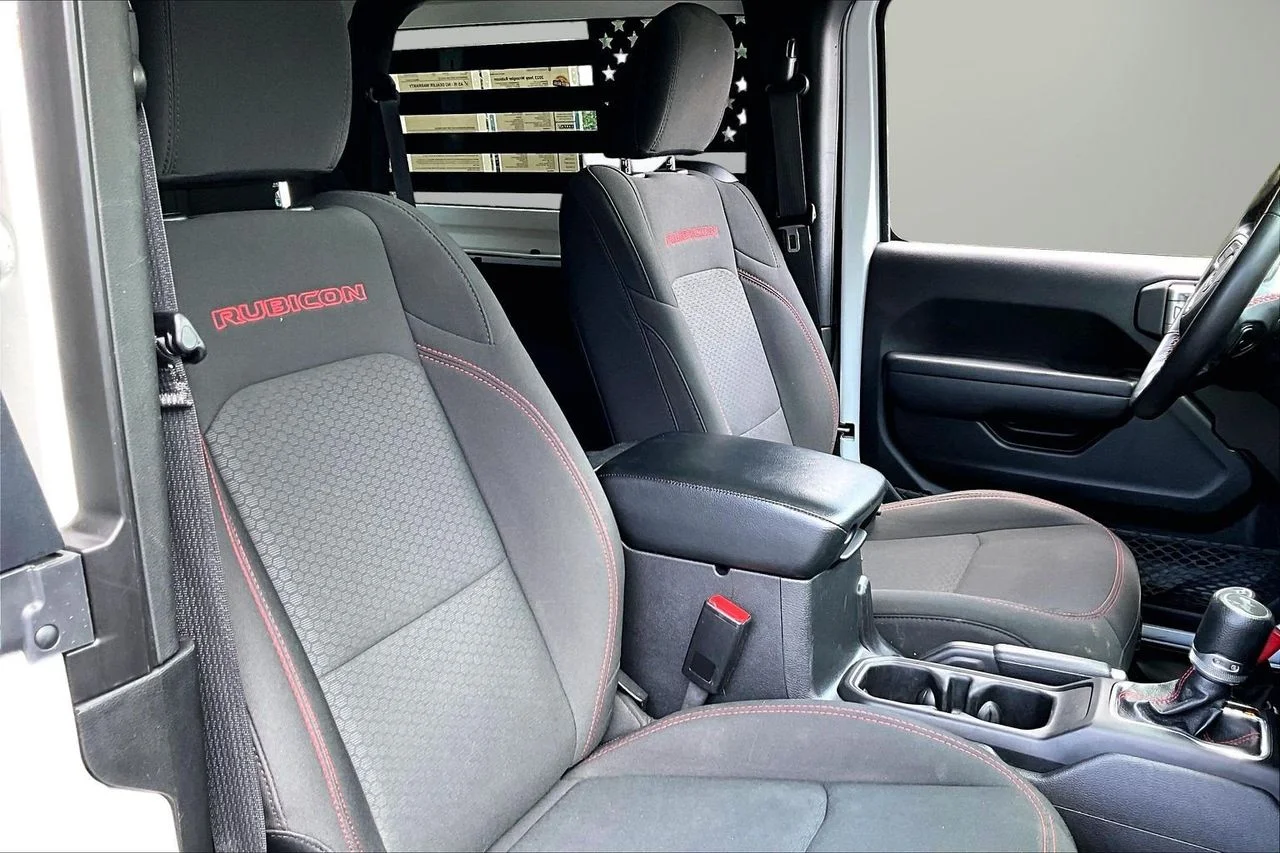 Used 2023 White Jeep Rubicon image 22