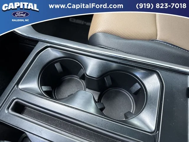 Used 2023 White Ford Lariat image 32