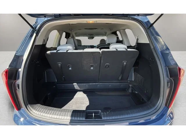 Used 2024 Blue Kia S image 32