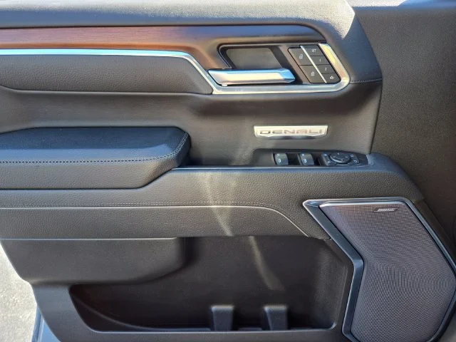 Used 2025 Sterling Metallic GMC Denali image 35
