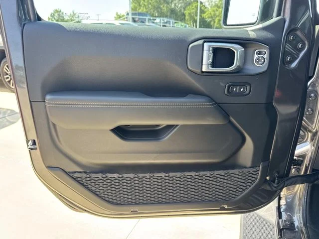 New 2026 Gray Jeep Sahara image 20