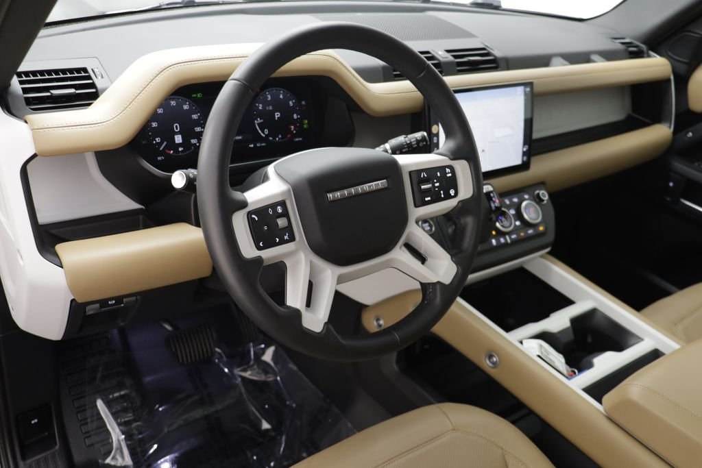 Certified Used 2025 Black Land Rover S image 6