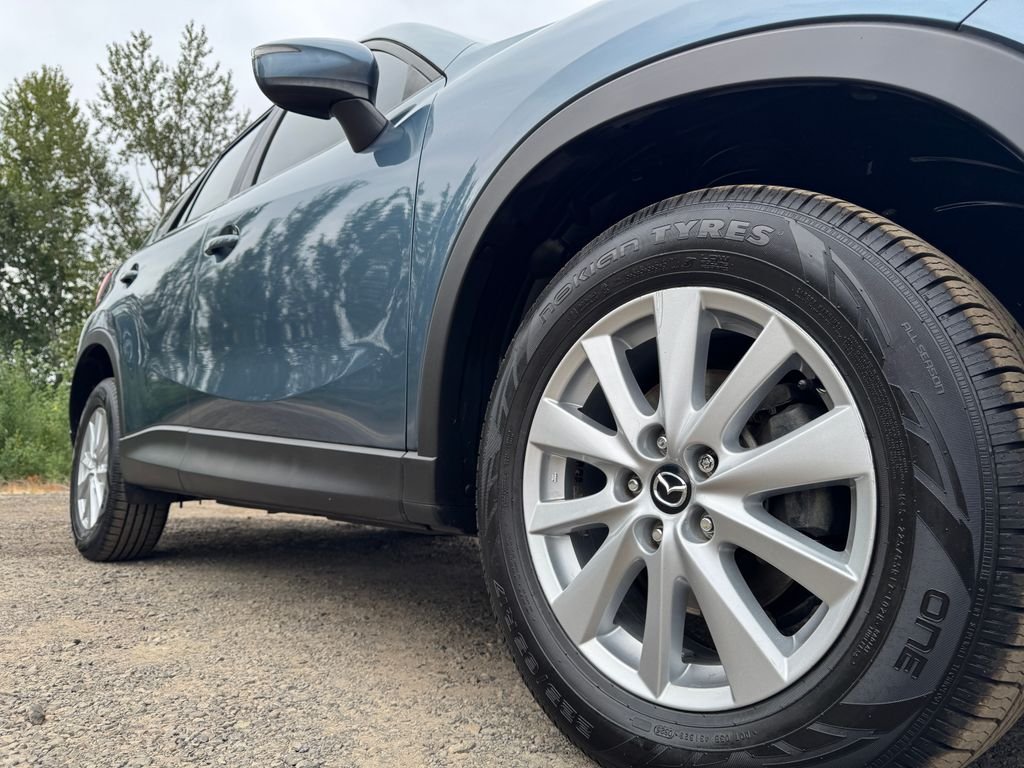 Used 2015 Blue Reflex Mica Mazda Sport image 39