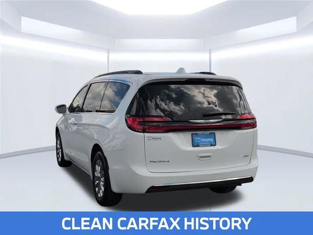 Certified Used 2022 White Chrysler Touring L image 3