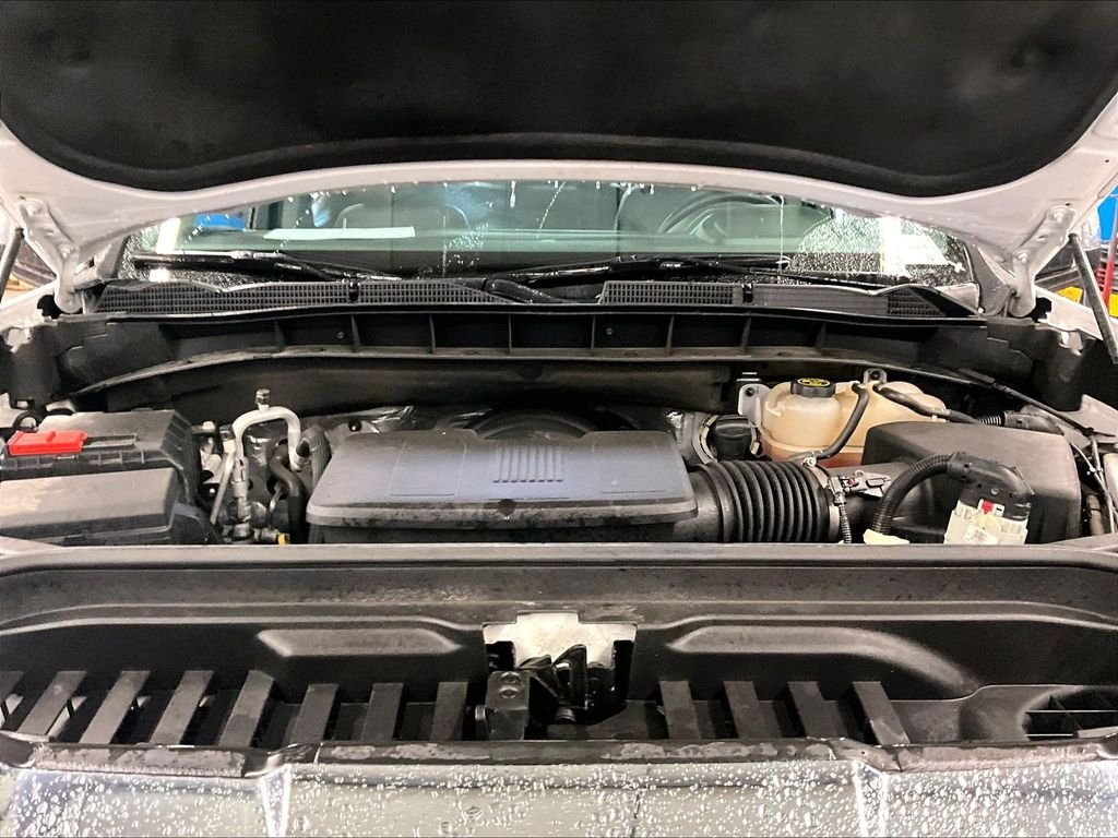 Used 2023 Summit White GMC SLT image 29