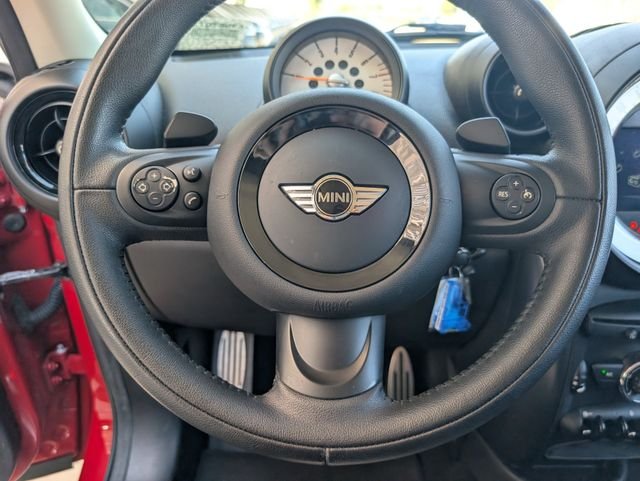 Used 2014 Red MINI Paceman image 12