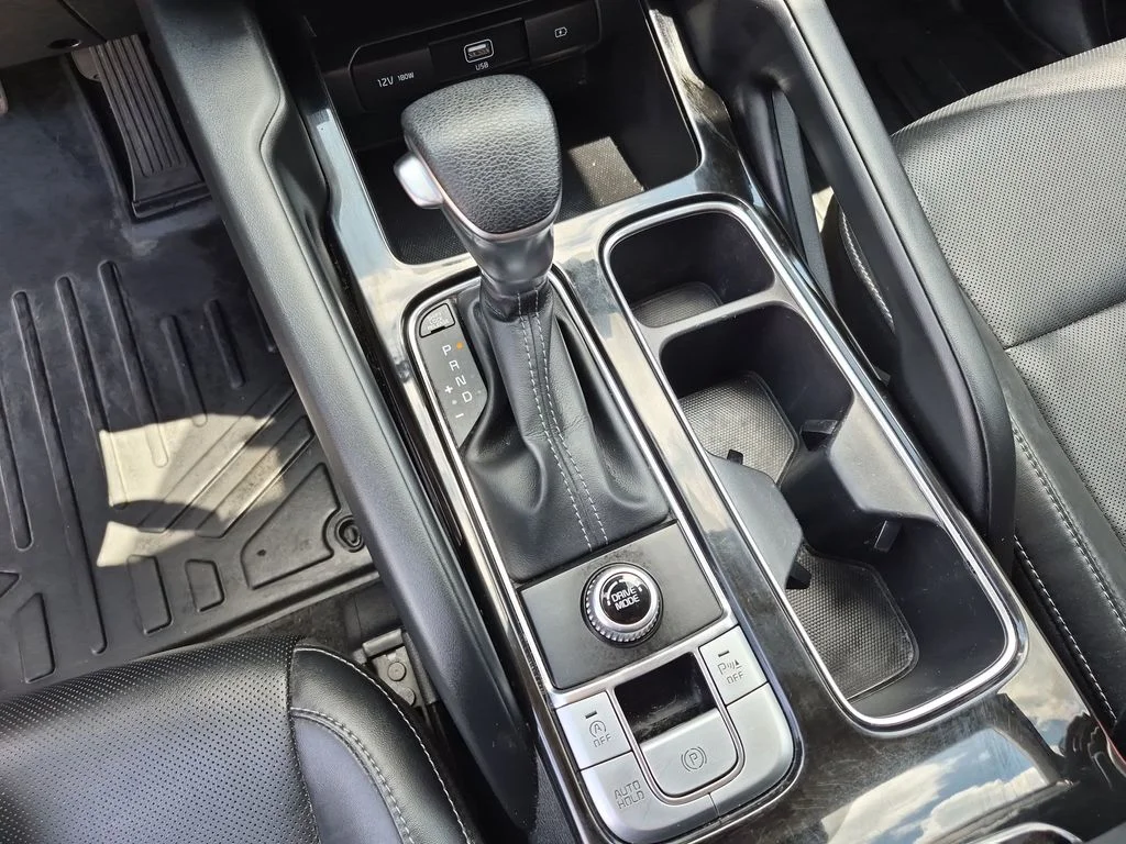 Used 2022 Gray Kia LX image 26