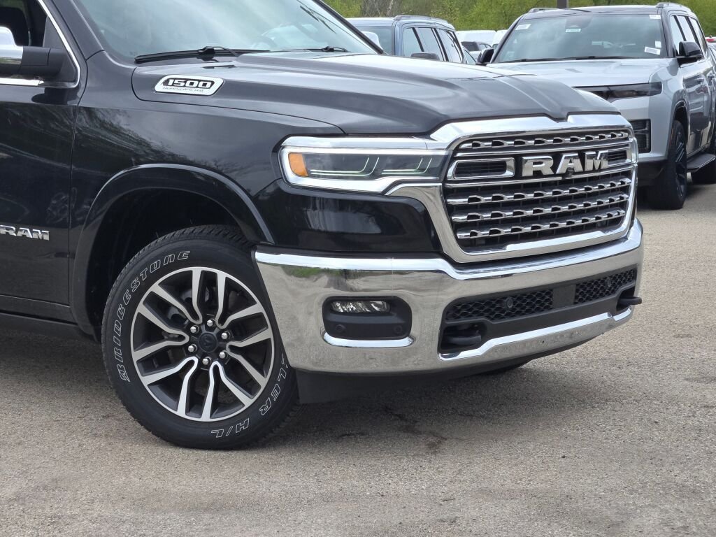 New 2026 Diamond Black Crystal Pearl-Coat Exterior Paint RAM Limited image 4