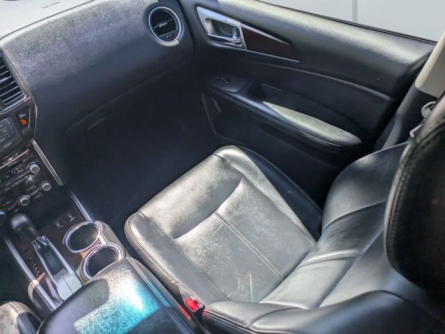 Used 2013 Black Nissan SL image 18