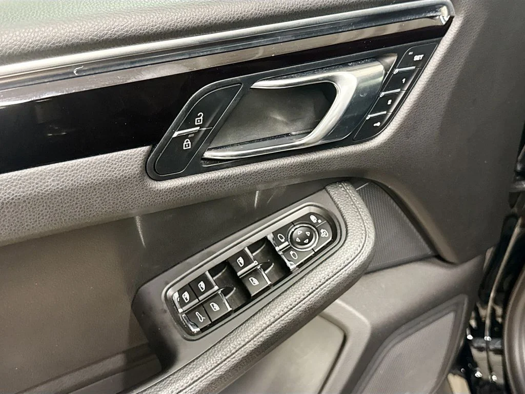 Certified Used 2020 Black Porsche  image 19