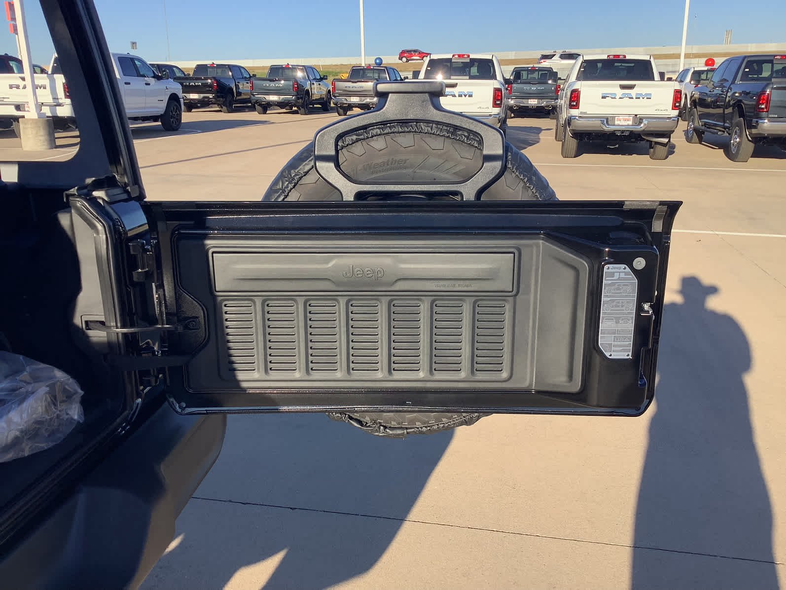 New 2026 Black Clear-Coat Exterior Paint Jeep Sport image 16