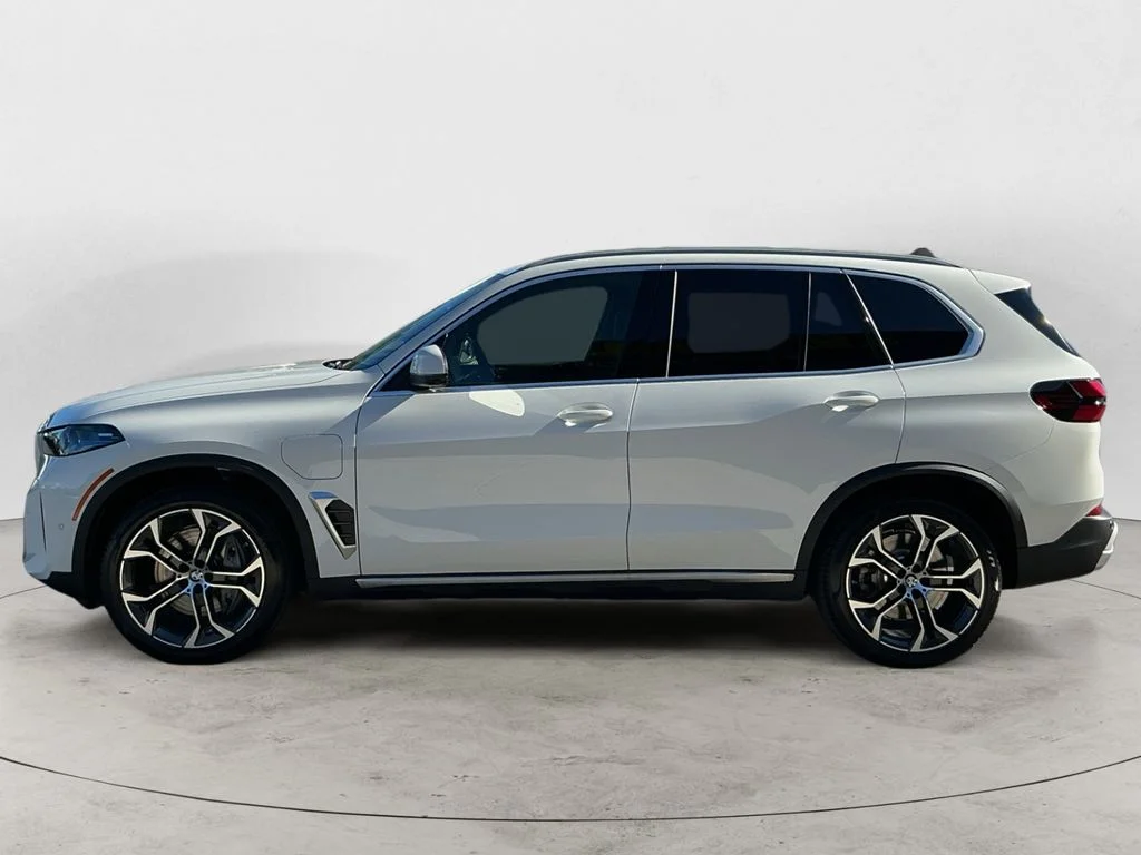 New 2026 White BMW xDrive50e image 8