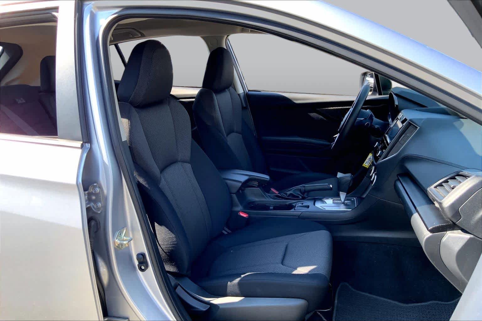 Used 2021 Ice Silver Metallic Subaru  image 9