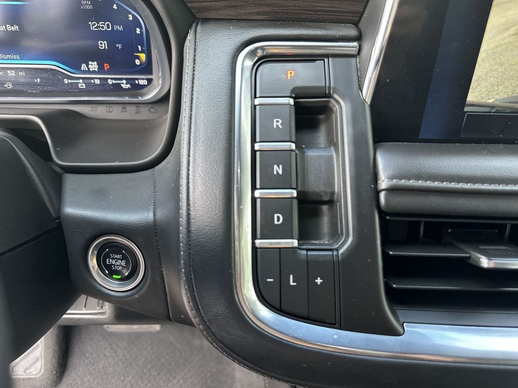 2024 Chevrolet Suburban LT - Photo 16