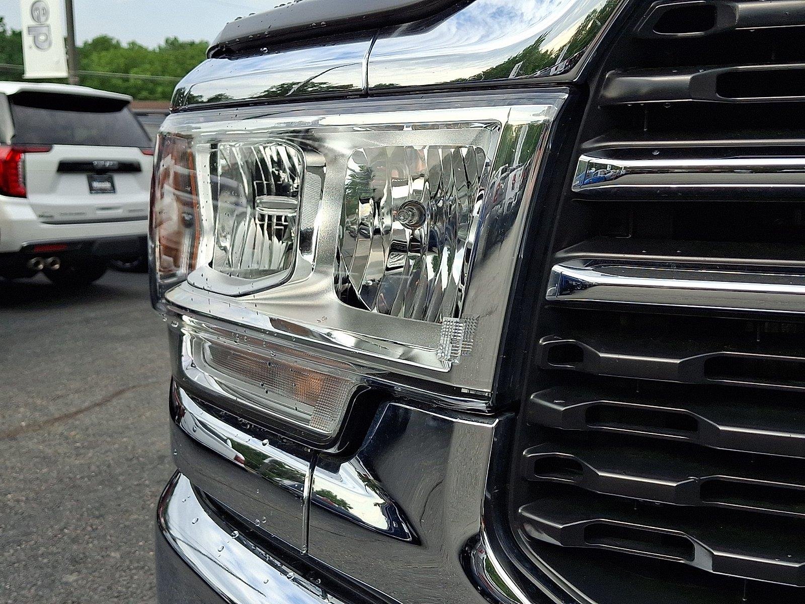 Certified Used 2024 Diamond Black Crystal Pearlcoat Ram Big Horn image 9