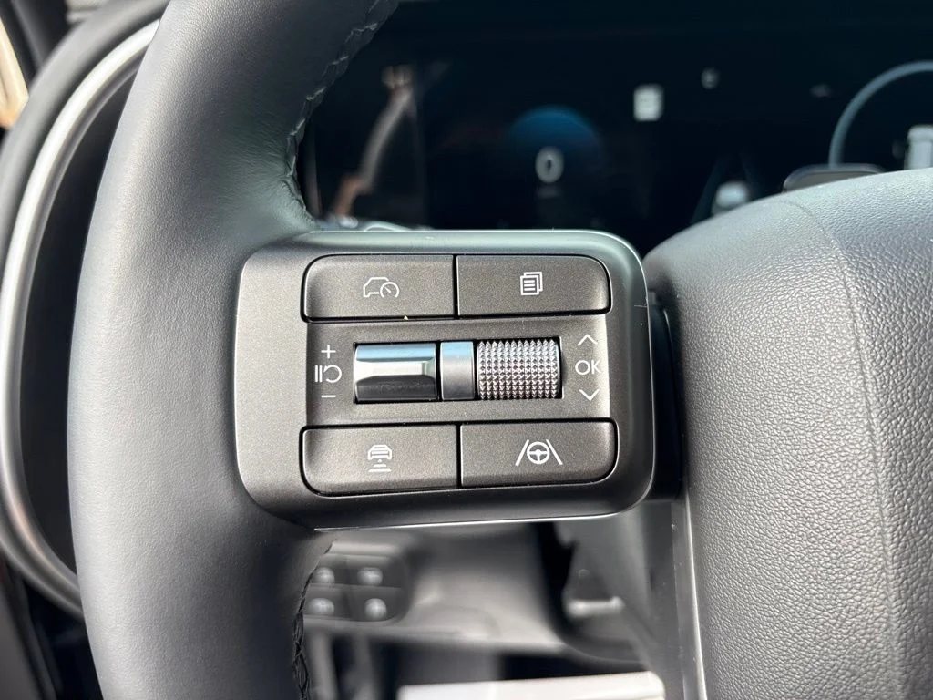 Certified Used 2026 Black Hyundai SEL Premium image 25