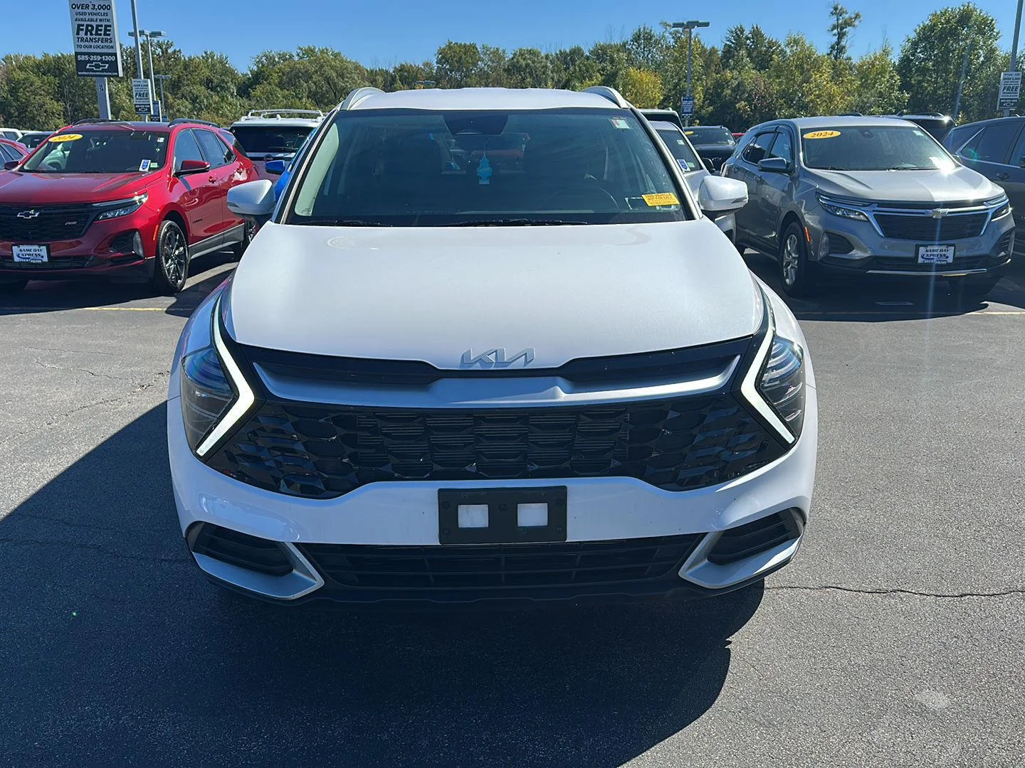 Used 2024 Glacial White Pearl Kia EX image 6