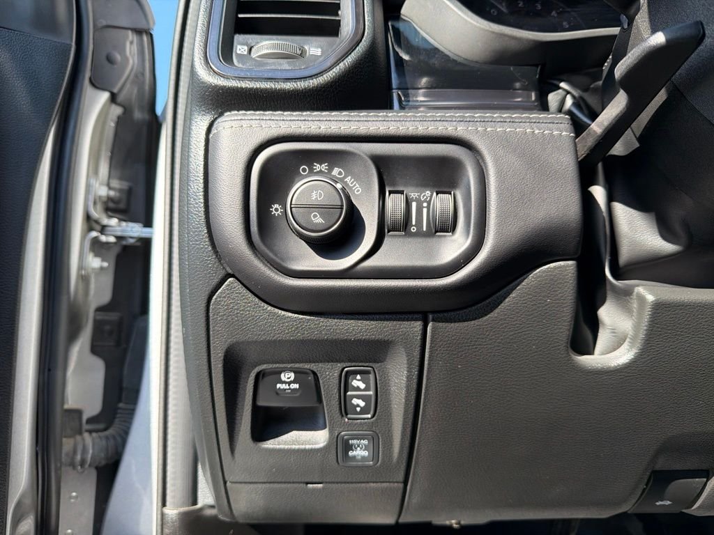 Used 2025 Silver Ram Limited image 22