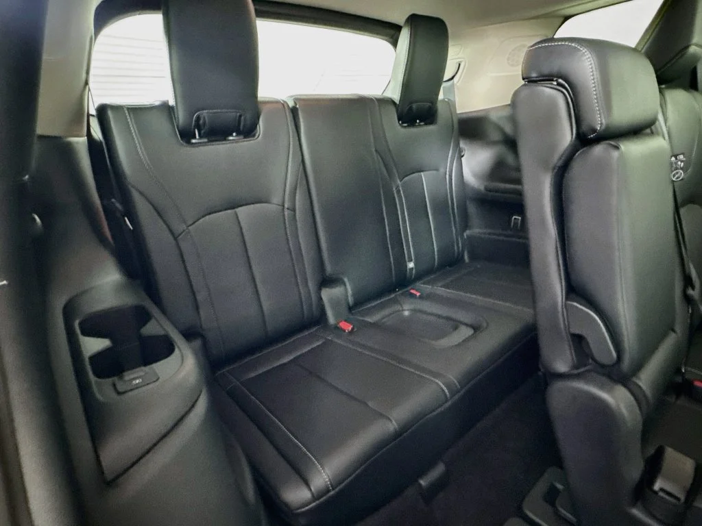 Certified Used 2024 Gray INFINITI LUXE image 38