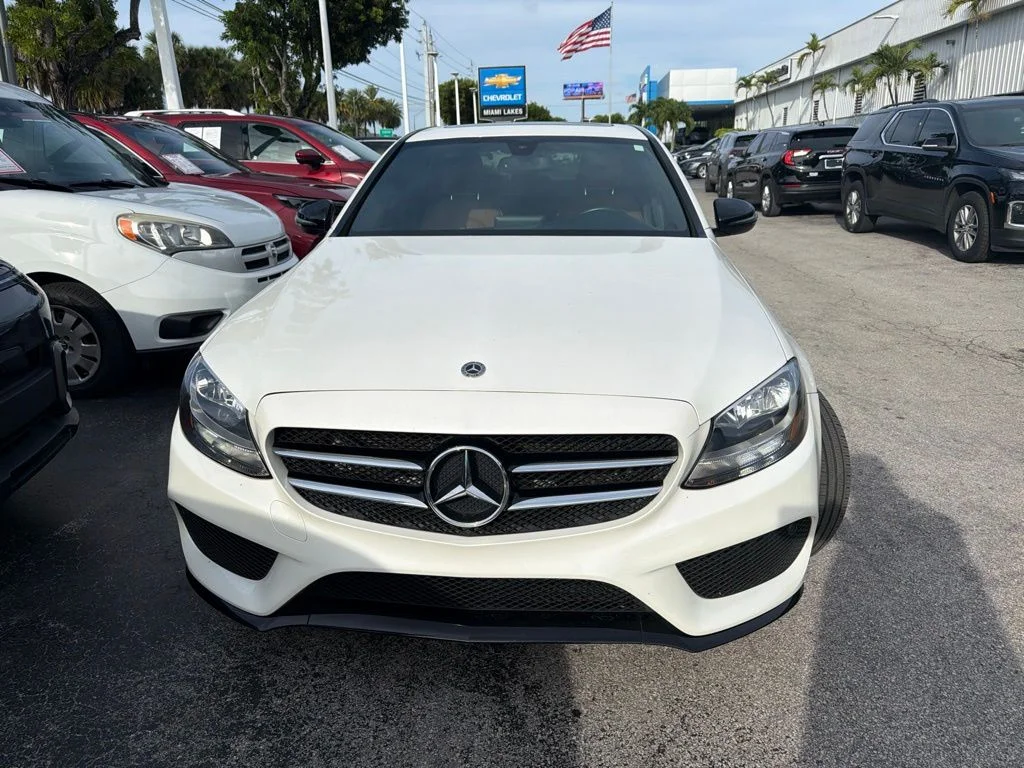 Used 2018 Diamond White Metallic Mercedes-Benz C 300 image 3