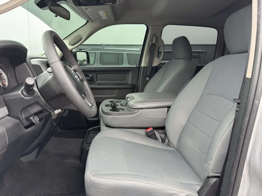 Used 2018 Silver Ram Tradesman image 12