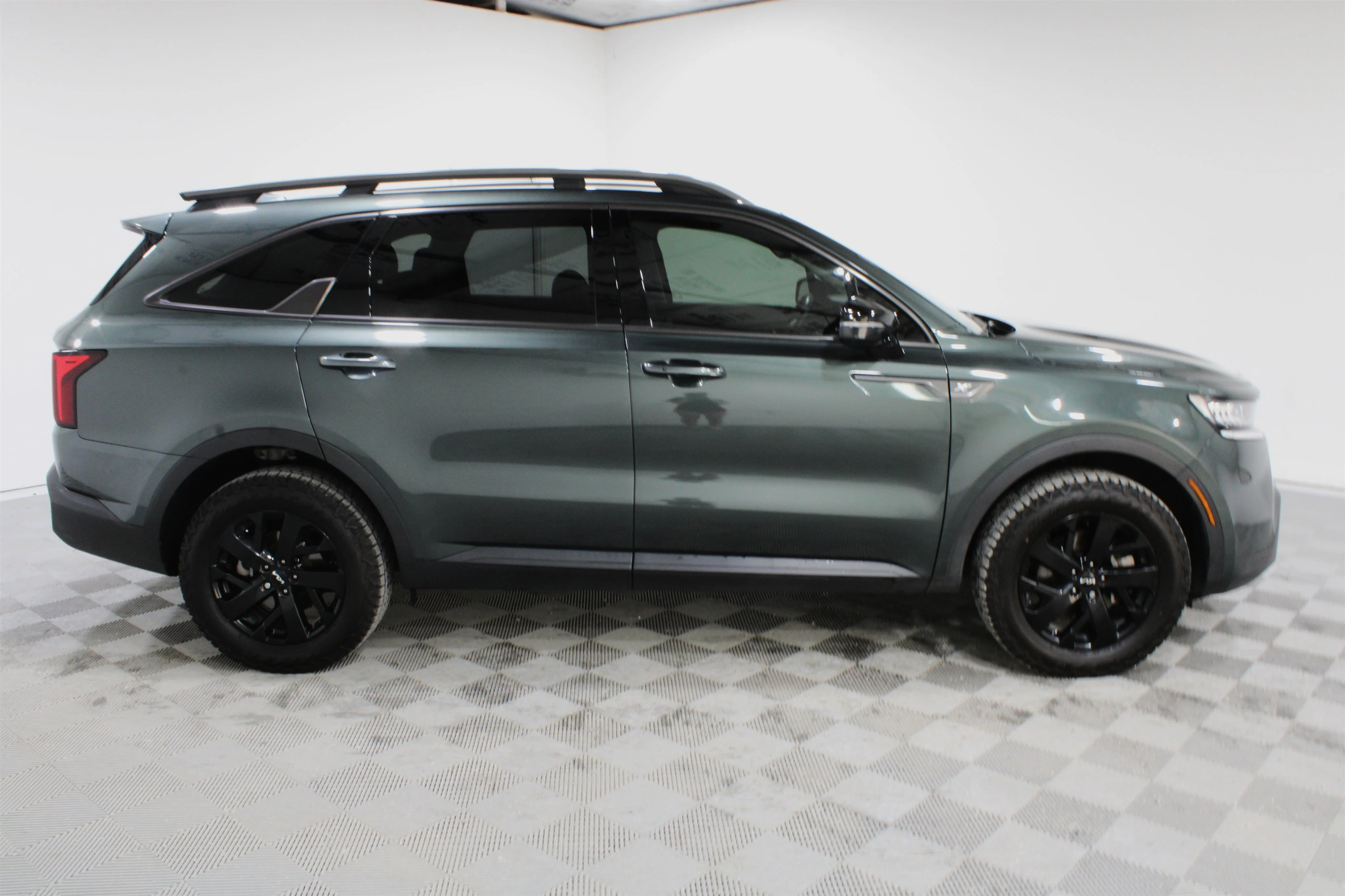 2023 Kia Sorento X-Line S - Photo 26