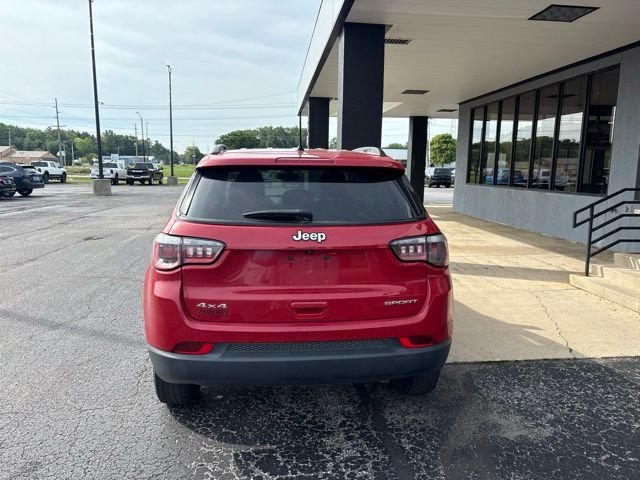 Used 2018 Red Jeep Sport image 9