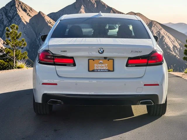 Used 2022 White BMW 530i xDrive image 6