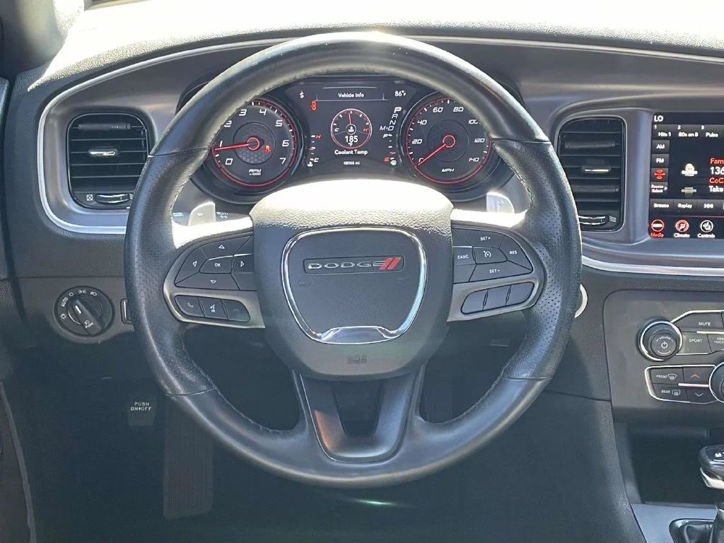 Used 2021 White Dodge SXT image 22