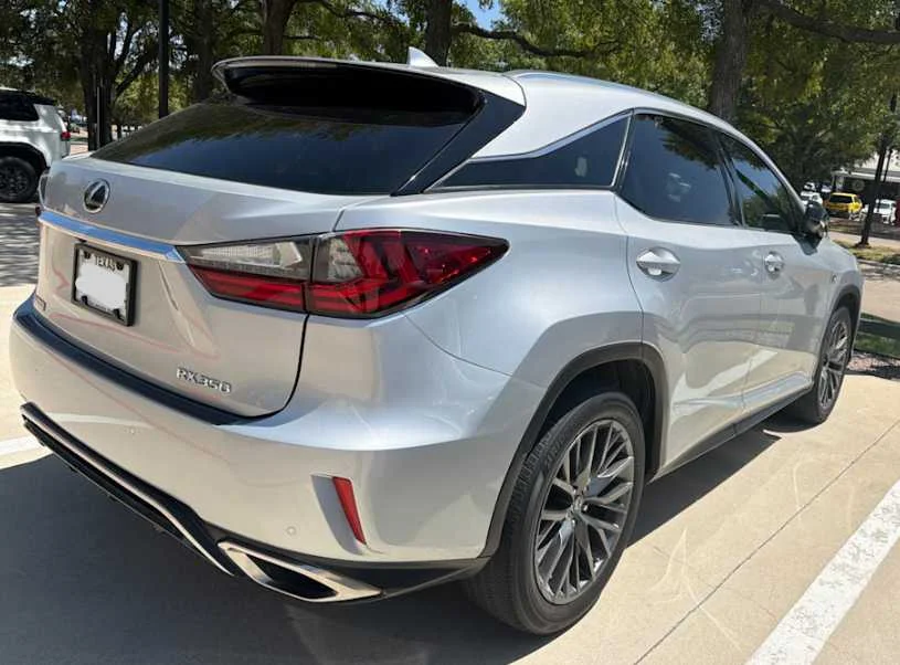 Used 2019 Silver Lining Metallic Lexus F SPORT image 3