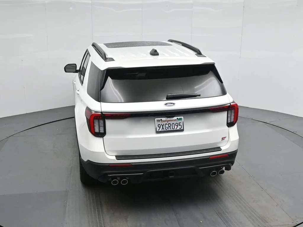 New 2026 Star White Metallic Tri-Coat Ford ST image 43