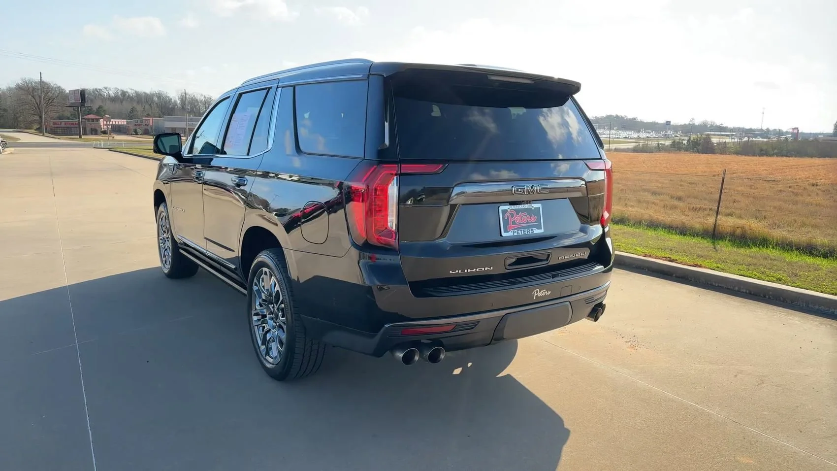 Used 2023 Onyx Black GMC Denali Ultimate image 7