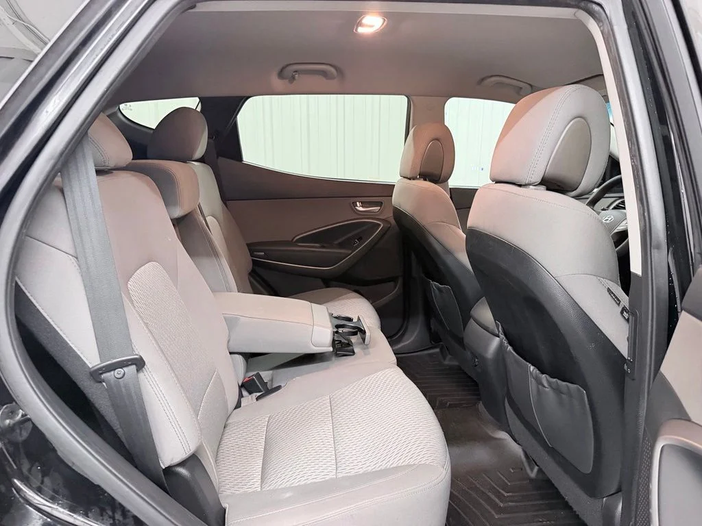 Used 2017 Black Hyundai 2.4 Base image 30