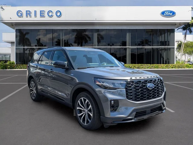 2026 Ford Explorer ST-Line