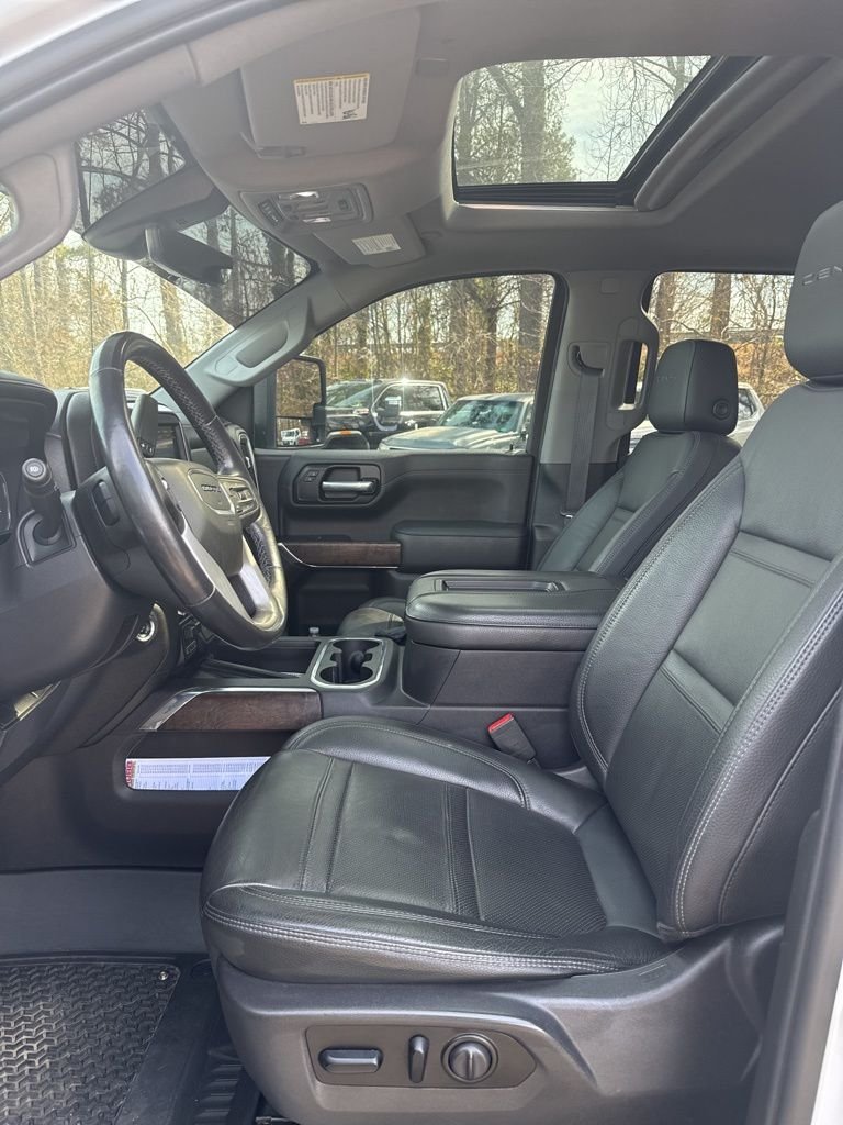 Used 2021 White GMC Denali image 14