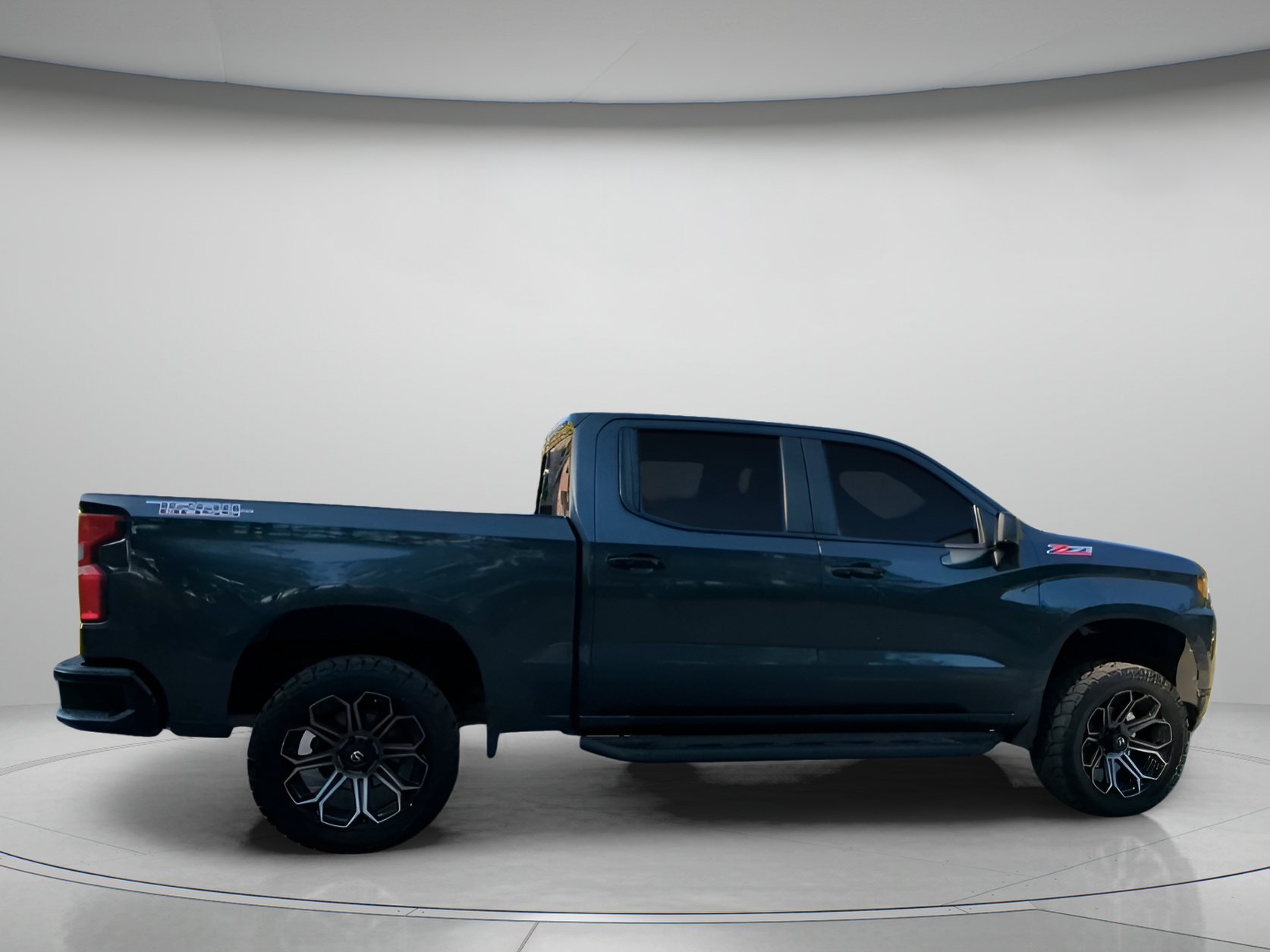 Certified Used 2019 Shadow Gray Metallic Chevrolet Custom Trail Boss Crew Cab Pickup image 30