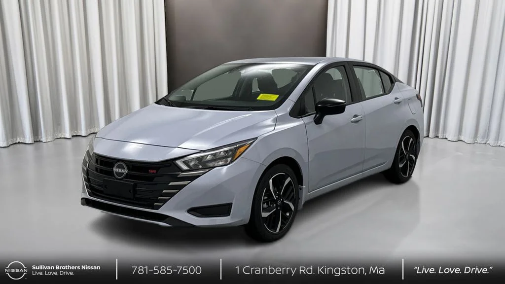 2024 Nissan Versa 1.6 SR CVT's photo
