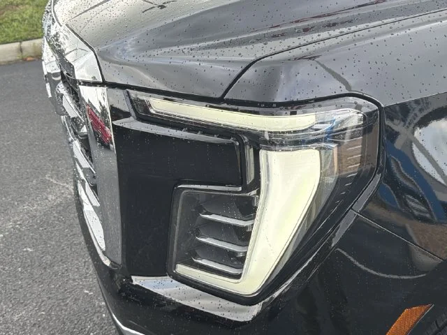 New 2026 Onyx Black GMC Elevation image 9