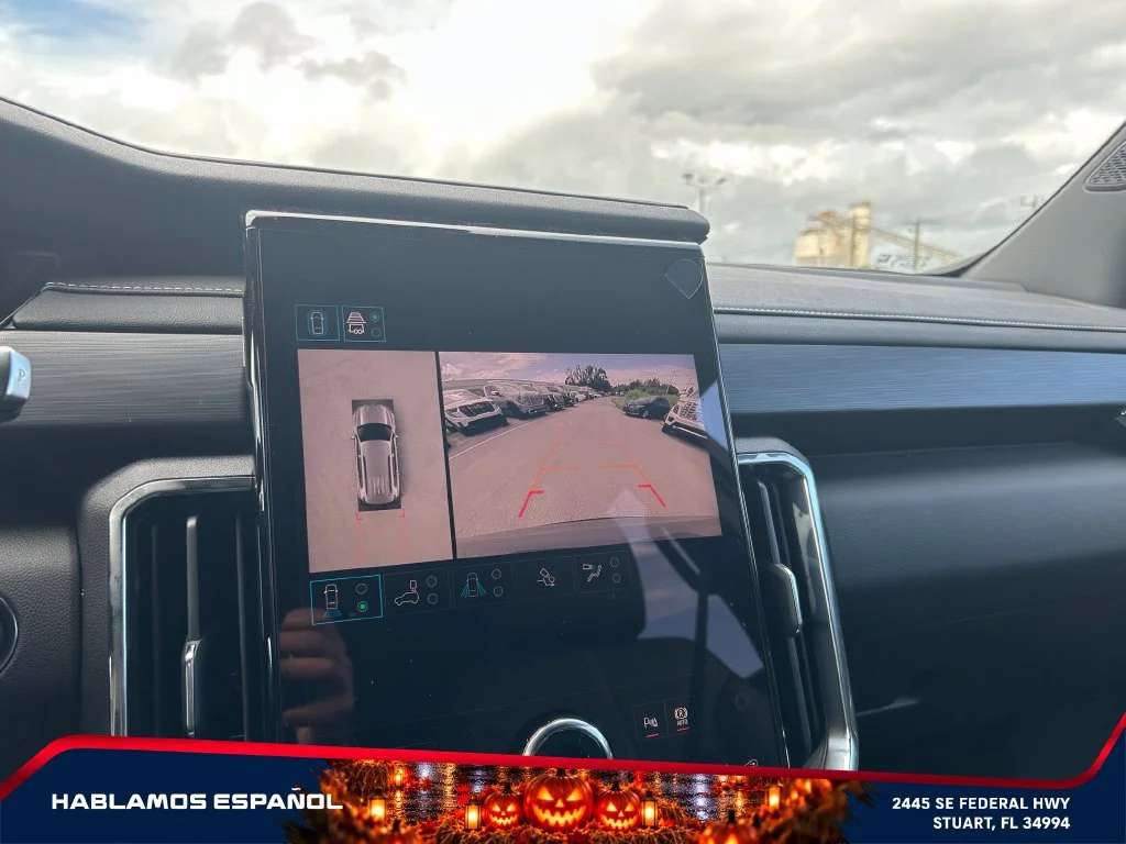 New 2027 Sterling Metallic GMC Elevation image 32