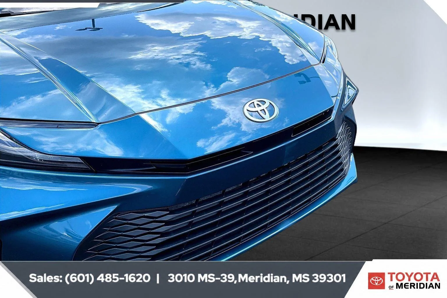 Used 2025 Ocean Gem Toyota LE image 21