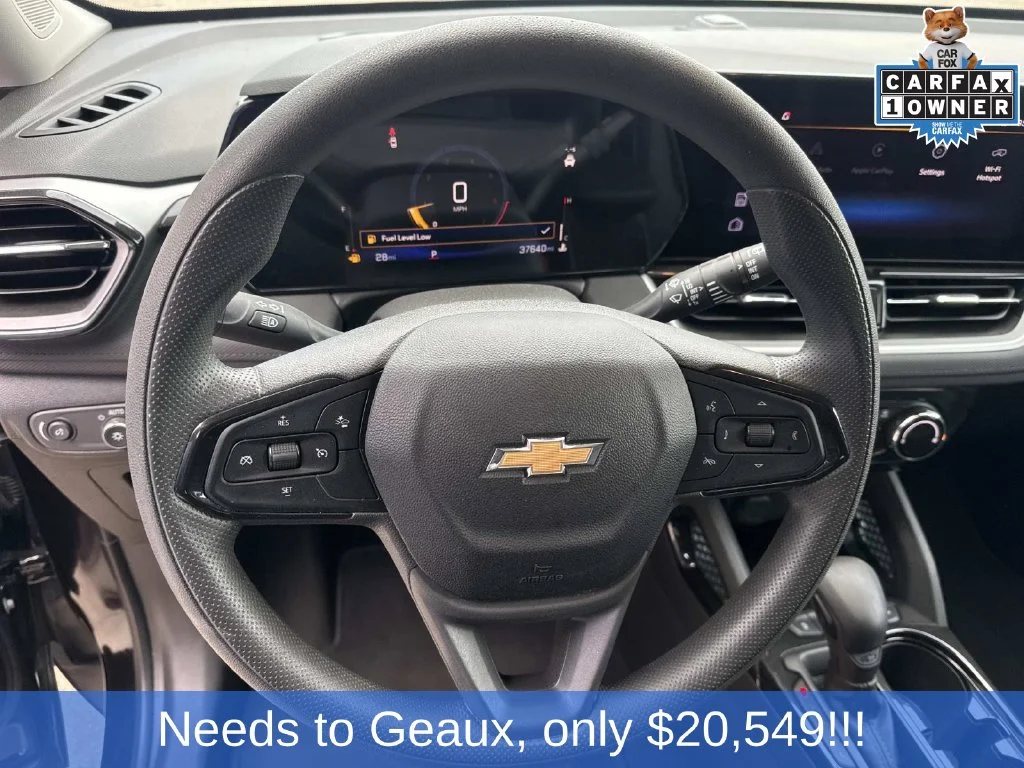 Used 2025 Black Chevrolet LT image 32