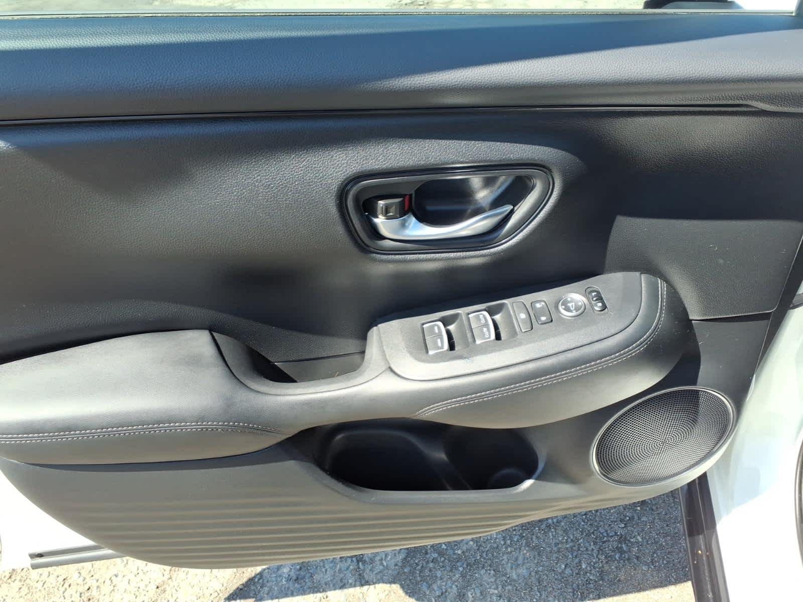 2023 Honda HR-V EX-L - Photo 10