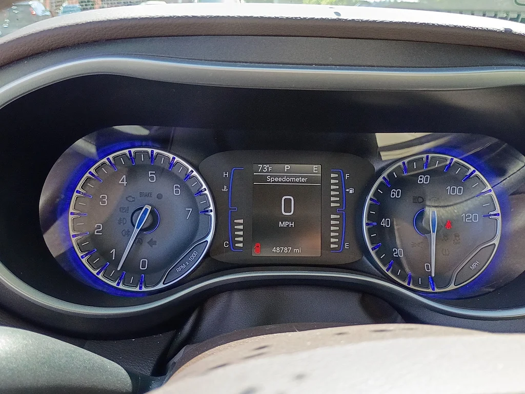 Used 2020 Velvet Red Pearl Coat Chrysler Launch Edition image 24
