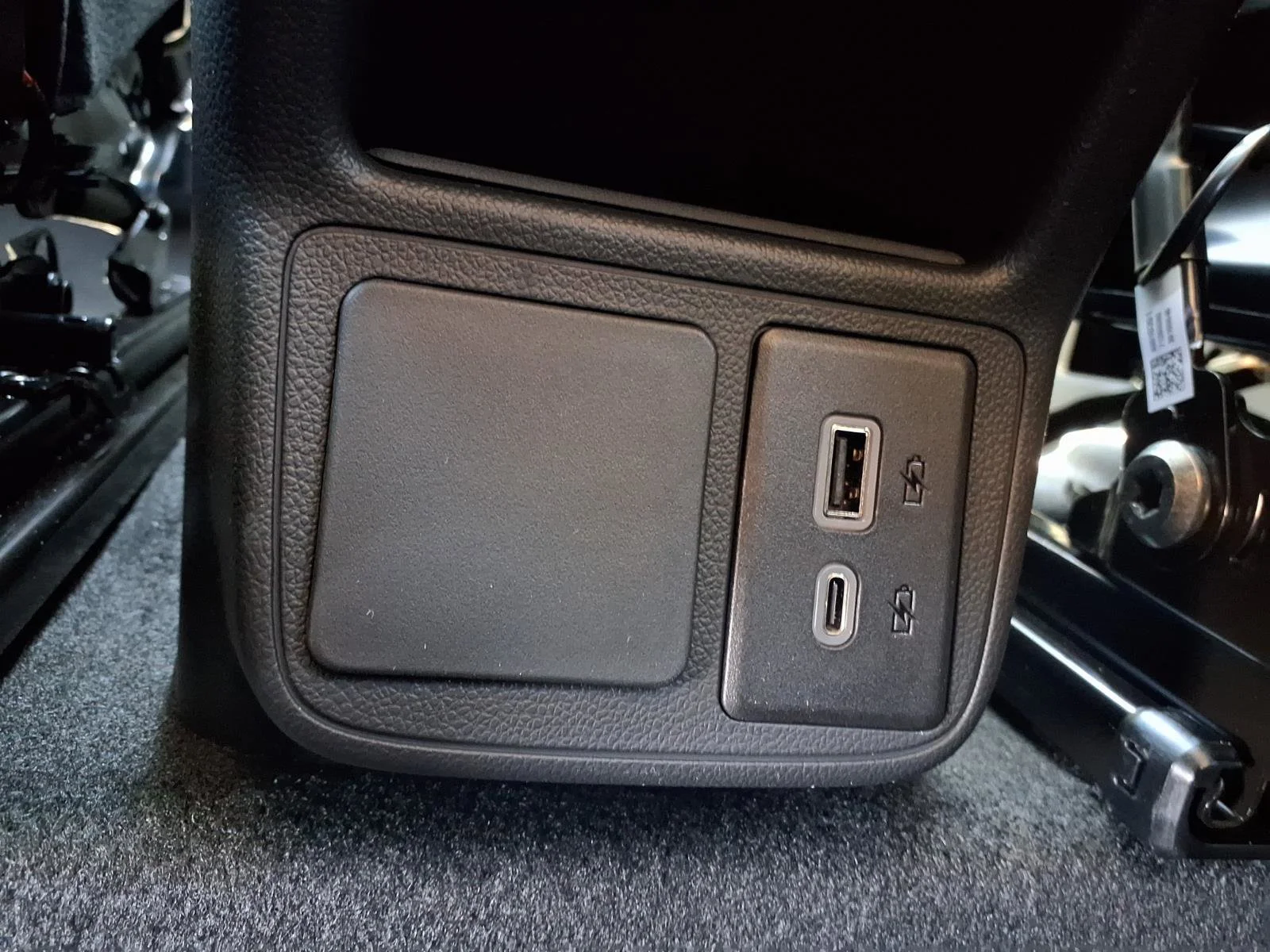 New 2026 Summit White Buick Preferred image 17