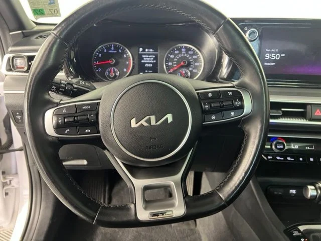 Used 2023 White Kia GT-Line image 19