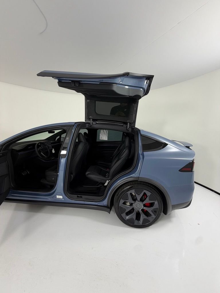 Used 2026 Blue Tesla Plaid image 50