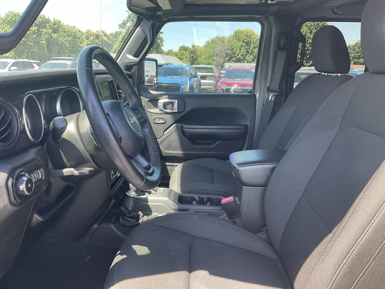Used 2021 Sting-Gray Clearcoat Jeep Unlimited Sport Altitude image 9