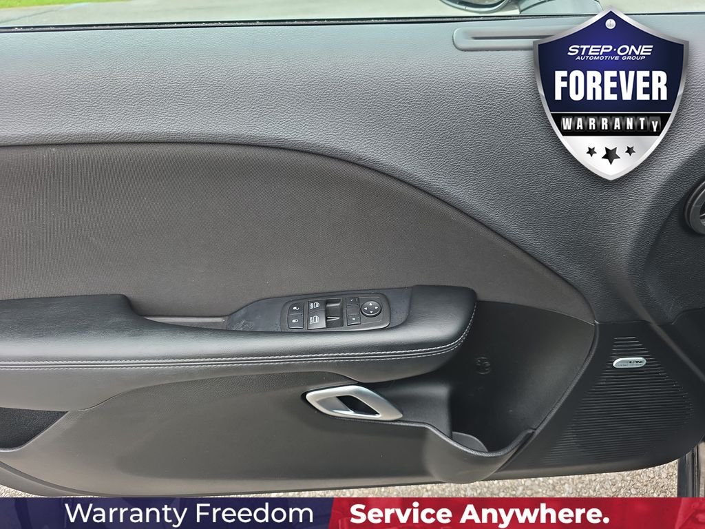 Used 2023 Gray Dodge SXT image 17