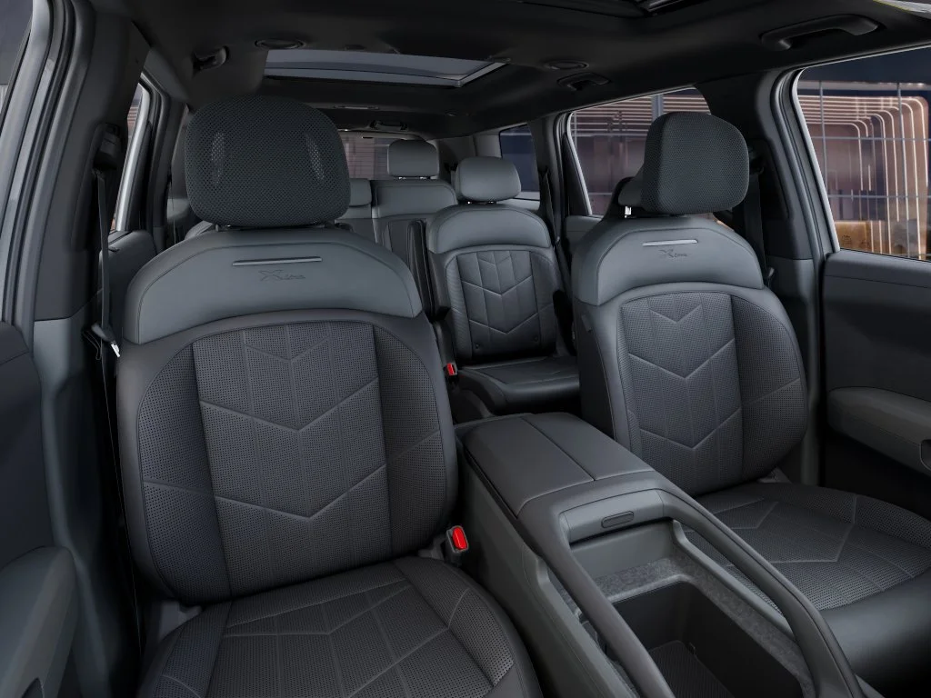 New 2027 Glacial White Pearl Kia X-Line SX In-Transit image 15